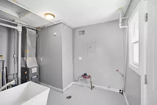 313 Dallas St, Gary, IN 46406 - Photo 15