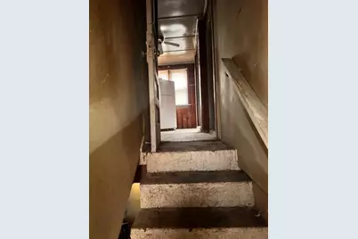 1686 W 10th Place, Gary, IN 46404 - Photo 13