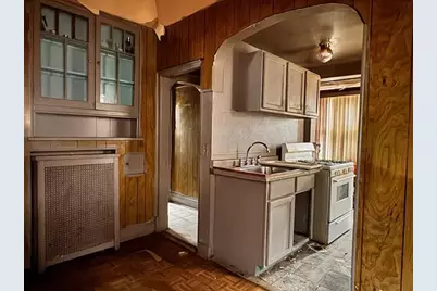 1686 W 10th Place, Gary, IN 46404 - Photo 7