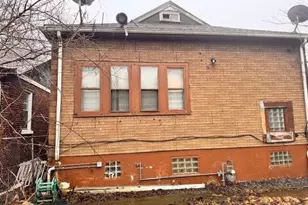 1686 W 10th Pl, Gary, IN 46404 - Photo 3