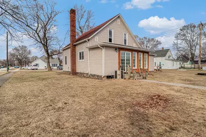 156 W St Louis Street, Knox, IN 46534 - Photo 5