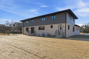 10043 Twin Creek Blvd, Munster, IN 46321 - Photo 47