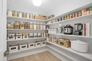 10043 Twin Creek Blvd, Munster, IN 46321 - Photo 17