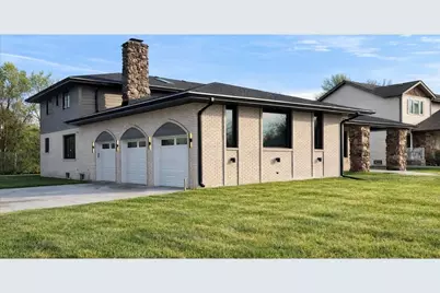 10043 Twin Creek Boulevard, Munster, IN 46321 - Photo 1