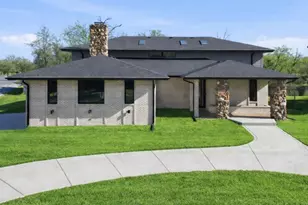 10043 Twin Creek Blvd, Munster, IN 46321 - Photo 3