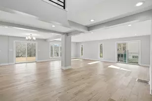 10043 Twin Creek Blvd, Munster, IN 46321 - Photo 15