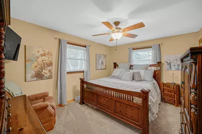 539 Wayne Street, Hobart, IN 46342 - Photo 7