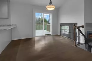 3008 W 82nd Pl, Merrillville, IN 46410 - Photo 5