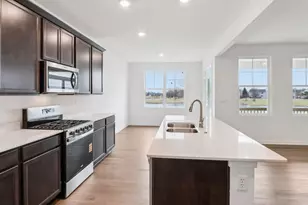 10347 Blaine St, Crown Point, IN 46307 - Photo 5