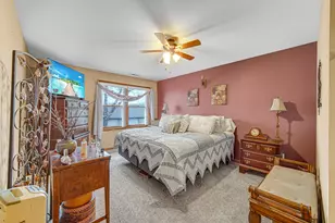 947 Oak Dr, Crown Point, IN 46307 - Photo 13