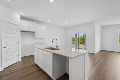 7602 W 106th Place, Crown Point, IN 46307 - Photo 5