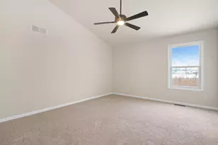 8241 Dylan Dr, Merrillville, IN 46410 - Photo 9