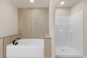 8241 Dylan Dr, Merrillville, IN 46410 - Photo 11