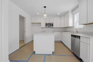 8247 Dylan Dr, Merrillville, IN 46410 - Photo 7