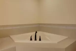 8247 Dylan Dr, Merrillville, IN 46410 - Photo 15