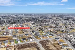 8309 Dylan Dr, Merrillville, IN 46410 - Photo 5