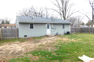 2347 Sloan St, Portage, IN 46368 - Photo 5