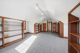 4202 Brentwood Dr, Valparaiso, IN 46383 - Photo 43