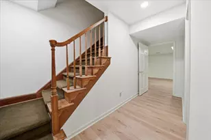 4202 Brentwood Dr, Valparaiso, IN 46383 - Photo 45