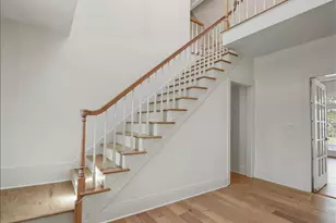 4202 Brentwood Dr, Valparaiso, IN 46383 - Photo 5