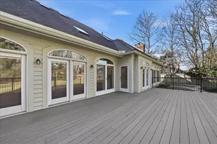 4202 Brentwood Dr, Valparaiso, IN 46383 - Photo 49