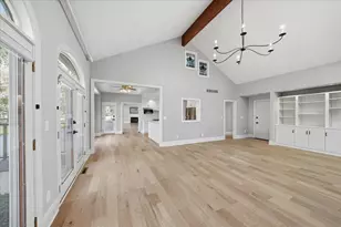 4202 Brentwood Dr, Valparaiso, IN 46383 - Photo 9