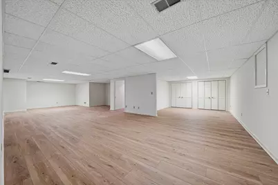 4202 Brentwood Drive, Valparaiso, IN 46383 - Photo 47