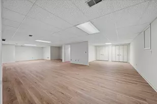 4202 Brentwood Dr, Valparaiso, IN 46383 - Photo 47