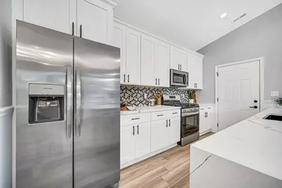 7456 Wilson Place, Merrillville, IN 46410 - Photo 9