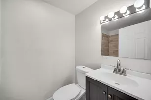 1517 E 174th St, Hammond, IN 46324 - Photo 19