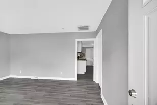 1517 E 174th St, Hammond, IN 46324 - Photo 7