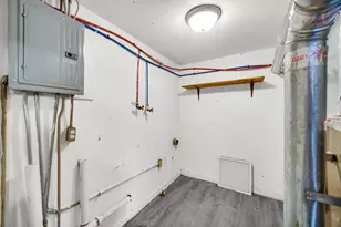 1517 E 174th St, Hammond, IN 46324 - Photo 21