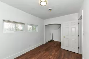 247 Hendricks Pl, Indianapolis, IN 46201 - Photo 15