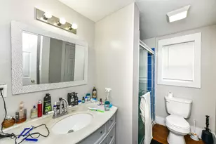 247 Hendricks Pl, Indianapolis, IN 46201 - Photo 13