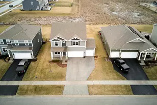 10351 Privet Dr, Crown Point, IN 46307 - Photo 3
