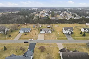 11847 Salyer Dr, Wheatfield, IN 46392 - Photo 27