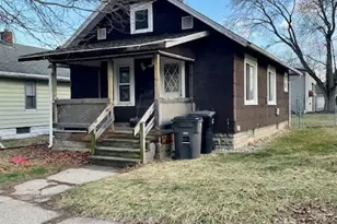 1917 Illinois St, Elkhart, IN 46516 - Photo 1