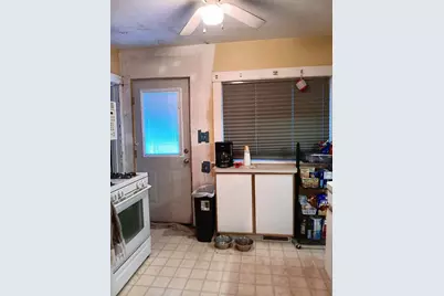 1917 Illinois Street, Elkhart, IN 46516 - Photo 5