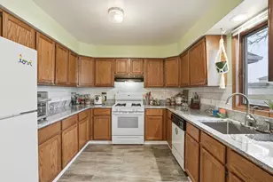 2308 Barbara Jean Dr, Schererville, IN 46375 - Photo 9