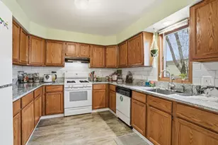 2308 Barbara Jean Dr, Schererville, IN 46375 - Photo 11
