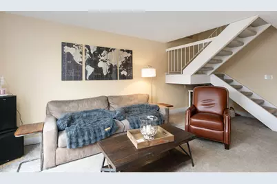 2016 Laura Lane, Chesterton, IN 46304 - Photo 5