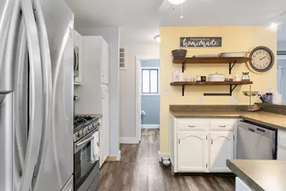 2016 Laura Lane, Chesterton, IN 46304 - Photo 9