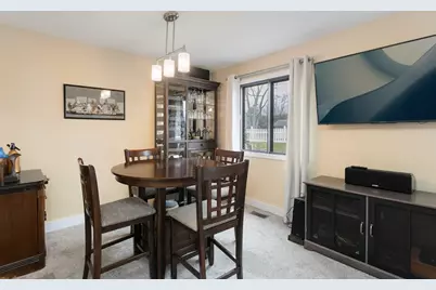 2016 Laura Lane, Chesterton, IN 46304 - Photo 7