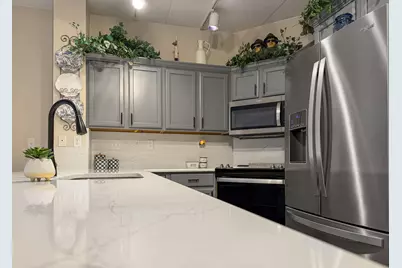 423 Outlook Cove Drive, La Porte, IN 46350 - Photo 5