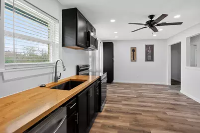 2539 Martha, Highland, IN 46322 - Photo 5