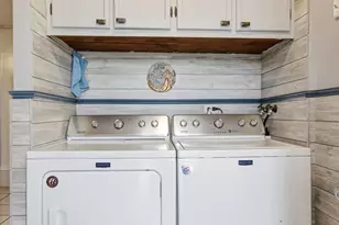 8023 Richard St, Highland, IN 46322 - Photo 11