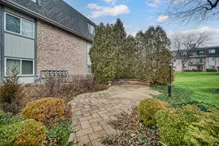 245 W Joliet St, Schererville, IN 46375 - Photo 5