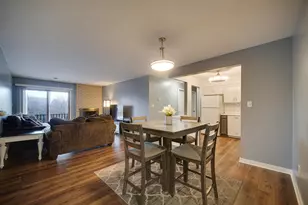 245 W Joliet St, Schererville, IN 46375 - Photo 7