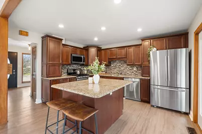 411 Forest View Drive, Valparaiso, IN 46385 - Photo 15