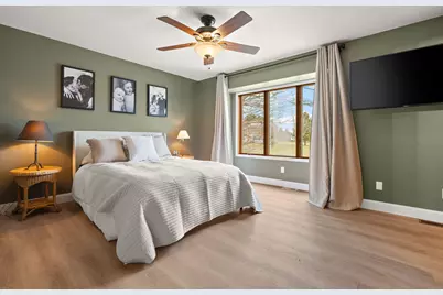 411 Forest View Drive, Valparaiso, IN 46385 - Photo 25